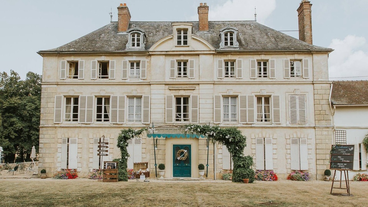 Flagy Bed & Breakfast | Chateau de Bellefontaine