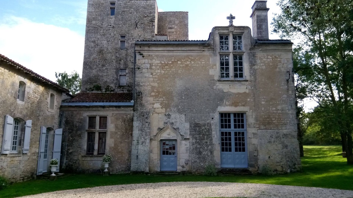 Champdolent Other | Château de Champdolent from the XIV° of Marie de Valois, daughter of Charles VII