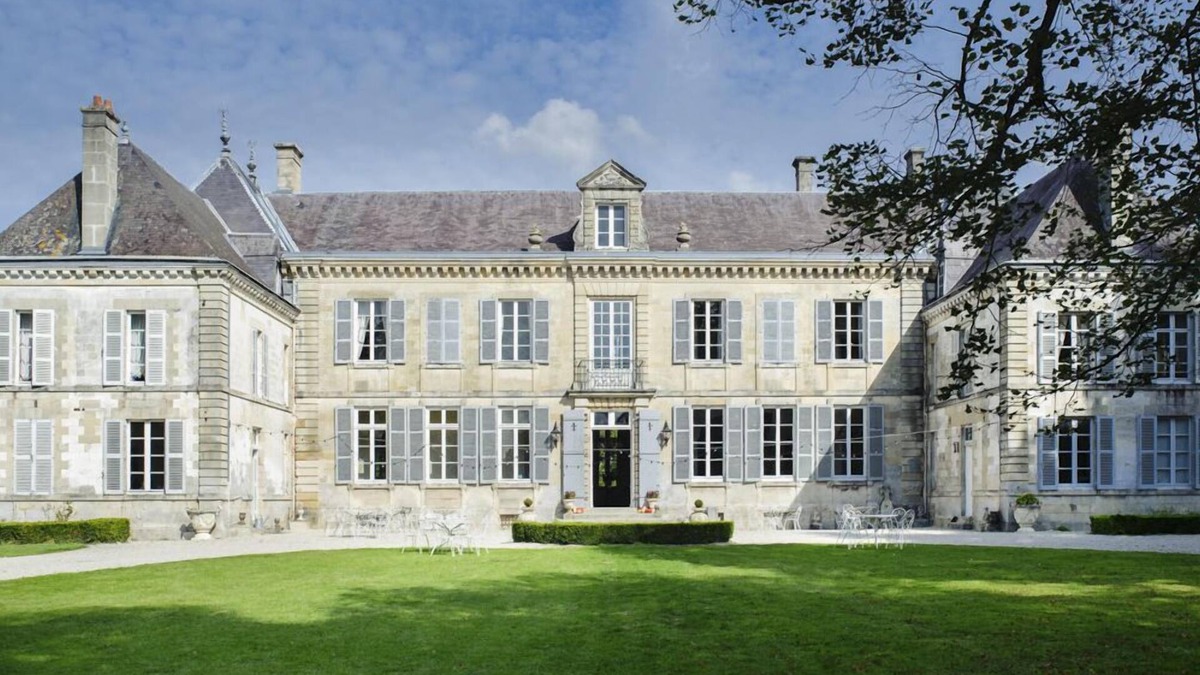 Omey Other | Chateau De Jaques - Fifteen Bedroom Castle, Sleeps 31