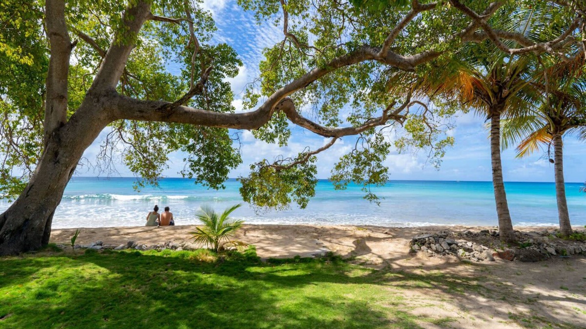 Clinketts Villa | Chateau de Mar in Speightstown by Personal Villas - An Ideal Charming Home