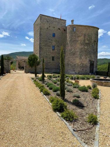 Sainte-Jalle Bed & Breakfast | Chateau de Sainte Jalle