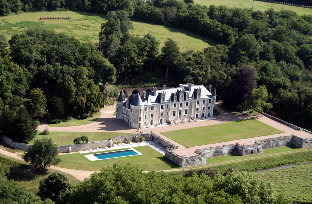 Saint-Regle Hotel | Chateau des Arpentis