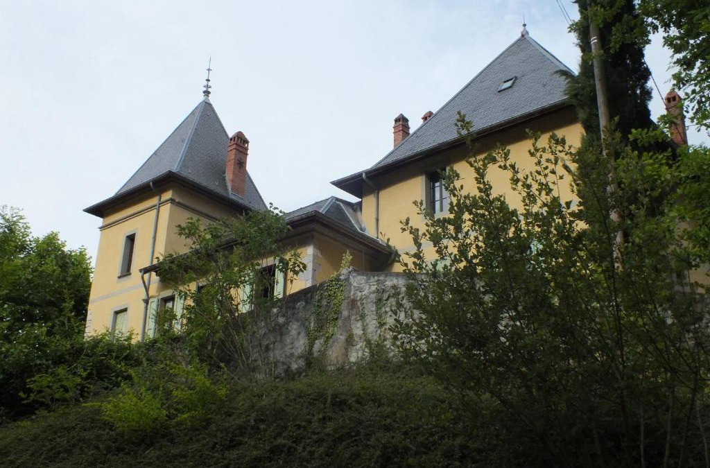 Drumettaz-Clarafond House | Chateau du Donjon