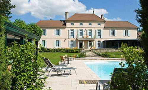 Sampans Hotel | Chateau Du Mont Joly