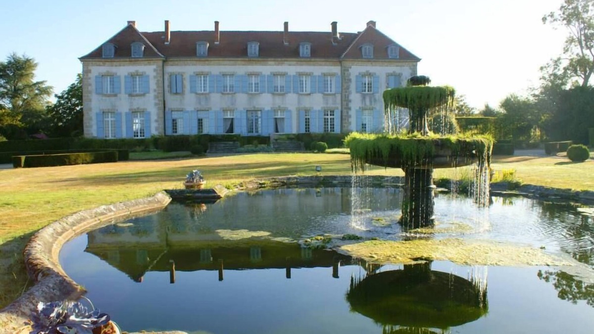 Saint-Junien-les-Combes Other | Chateau de Sannat: privatize the west wing, with park, pool and tennis court