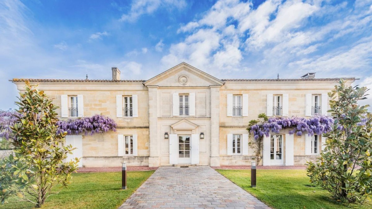 Saint-Emilion Other | Chateau Grand Cru - Five Bedroom Castle, Sleeps 10