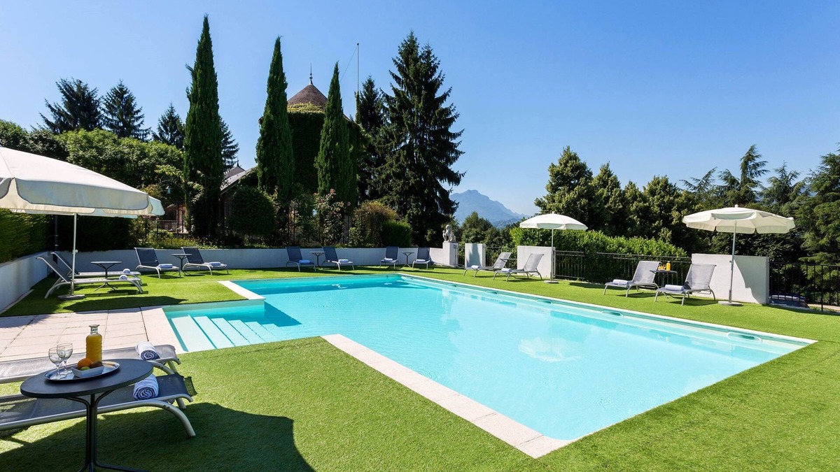 Chambery Apartment | Chateau Grande Baignoire Double! Vignes + Piscine