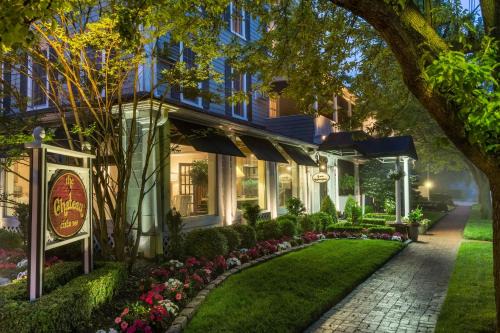 Spring Lake Hotel | Chateau Inn and Suites