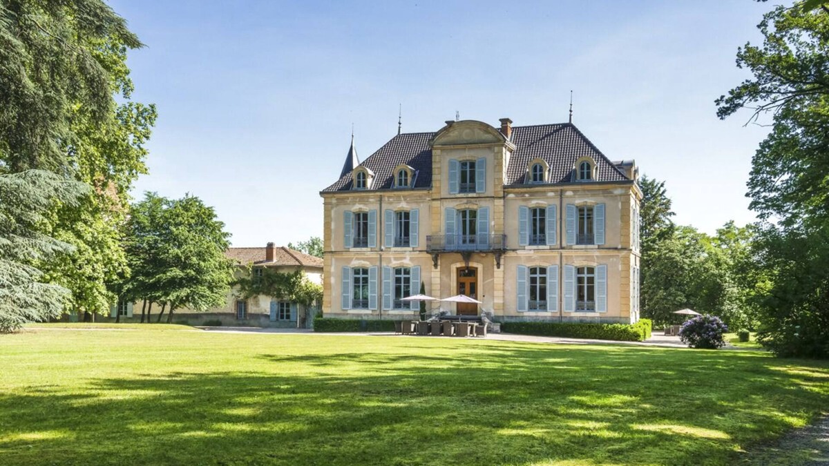 La Pacaudiere Other | Chateau Les Bardants and Maison