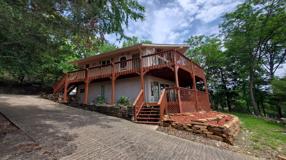 Lost Bridge Village House | Chateau Pharrview-Huge Lake View-Close to Marina-Pool-Lots of Wildlife