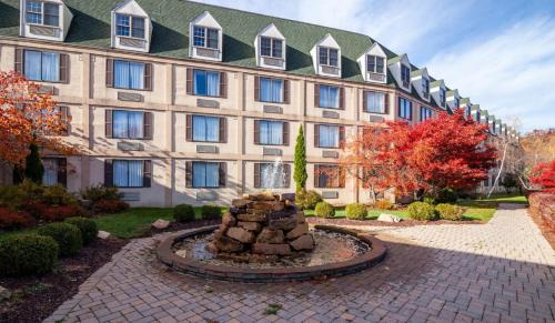 Tannersville Hotel | Chateau Resort & Conference Center