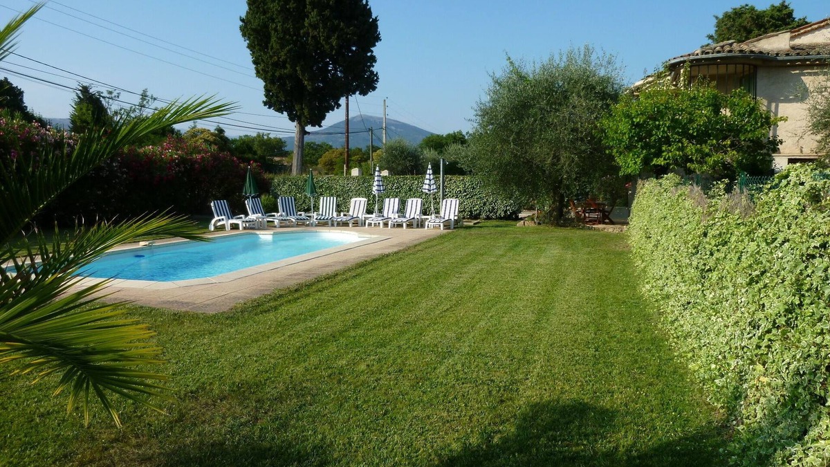 La Grand-Chile Villa | Chateauneuf: House/Villa - Chateauneuf