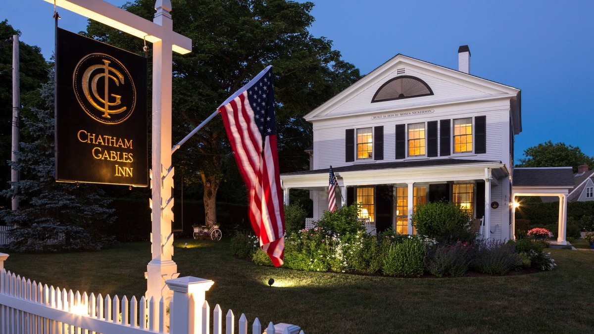 Chatham Bed & Breakfast | Chatham Gables Inn