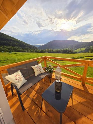 Uscie Gorlickie Resort | Chatka Niedźwiadka domki w górach z sauną i jacuzzi w cenie