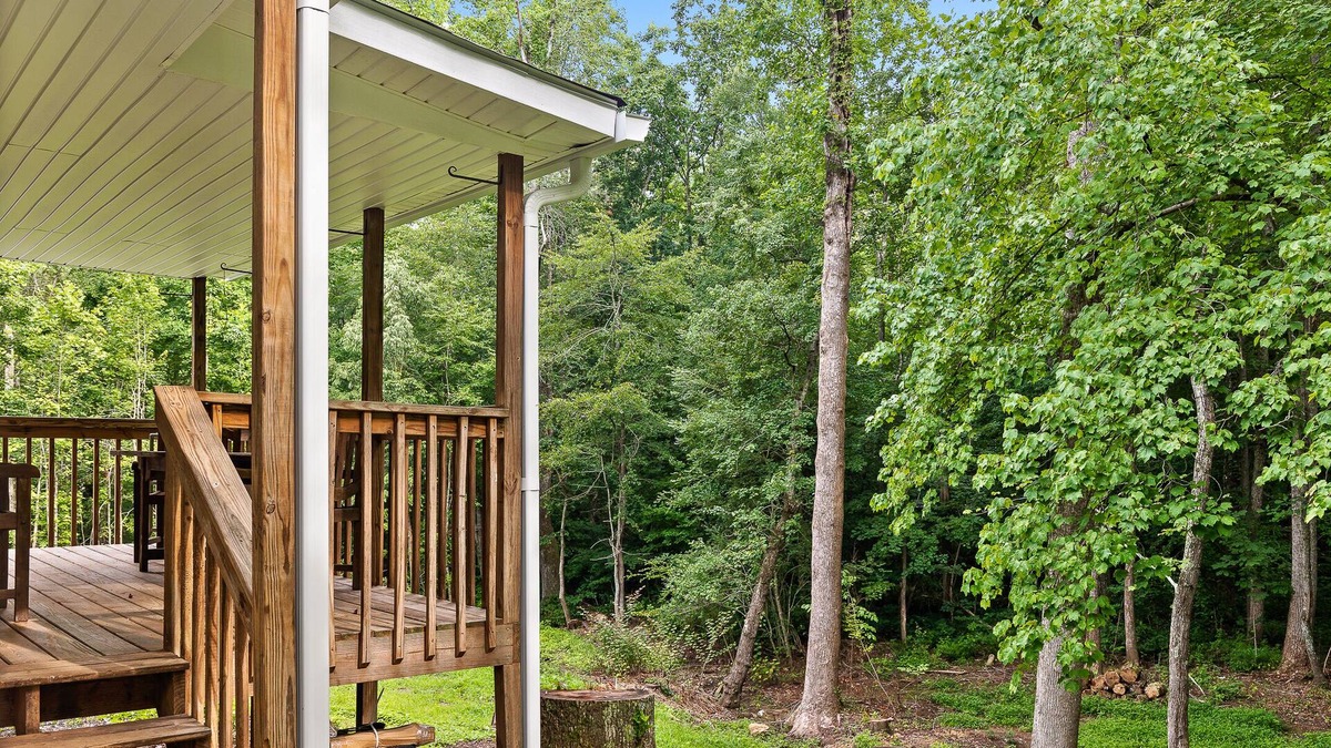 Fairmount House | Chattanooga Area Mountain Retreat: Peaceful setting in convenient location