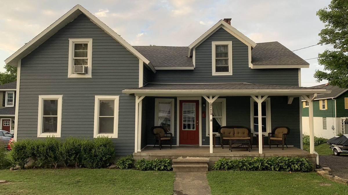 Mayville House | Chautauqua Lake Escape - 300 yards from Chautauqua and 10 min from Lake Erie