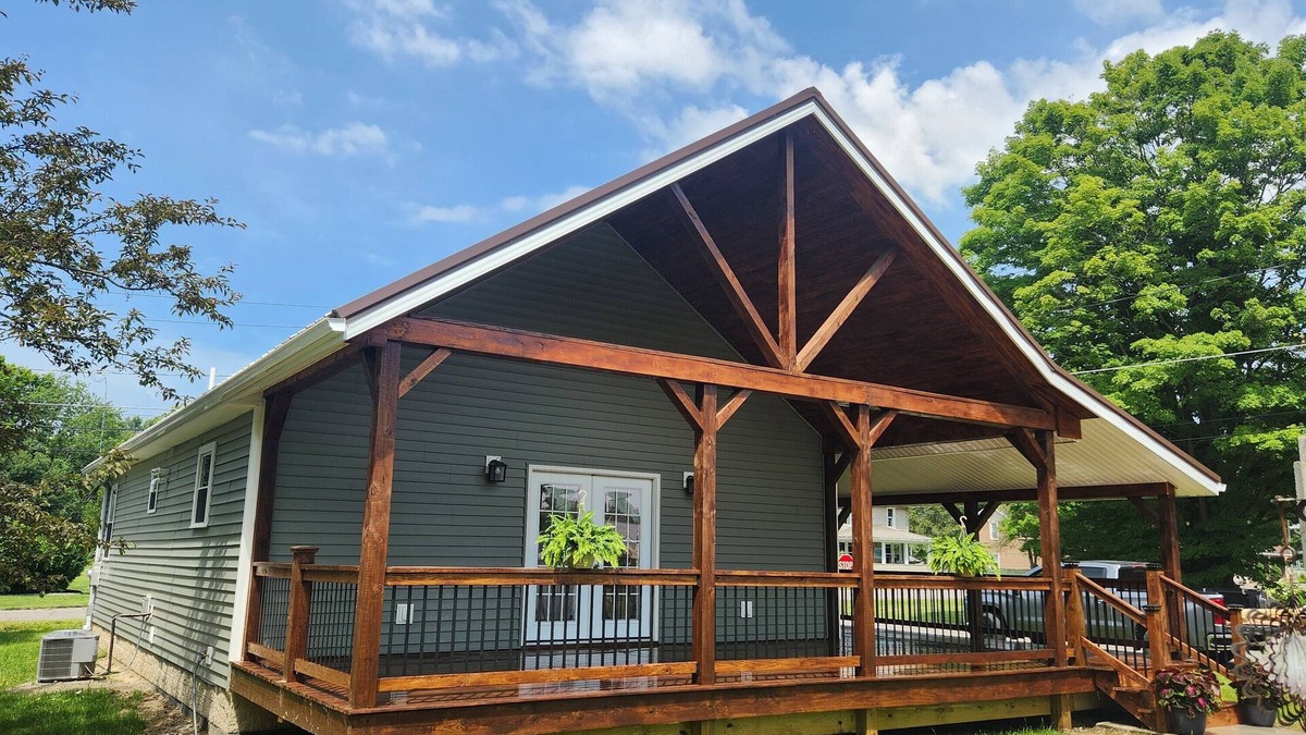 Greenhurst House | Chautauqua Lake - New Built - Charming 3-bedroom house with WiFi, AC