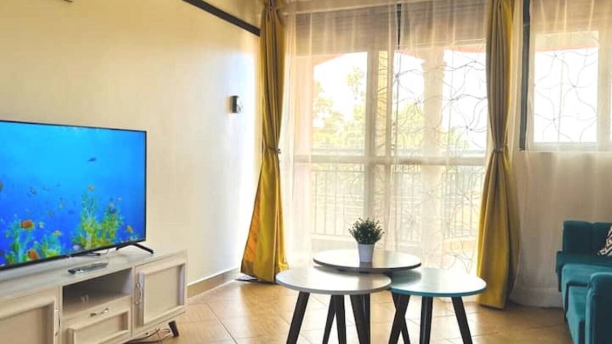 Kampala Apartment | Chayil Loft Mulago; 2bedroom/2bathroom, free;wifi,parking,laundry & officespace.