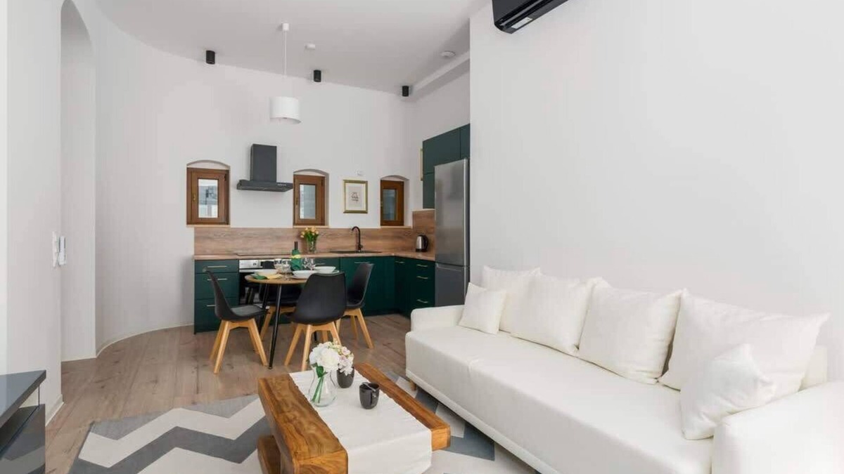 Grunwald Apartment | Chełmońskiego 10 Air Conditioned Apartment |Center
