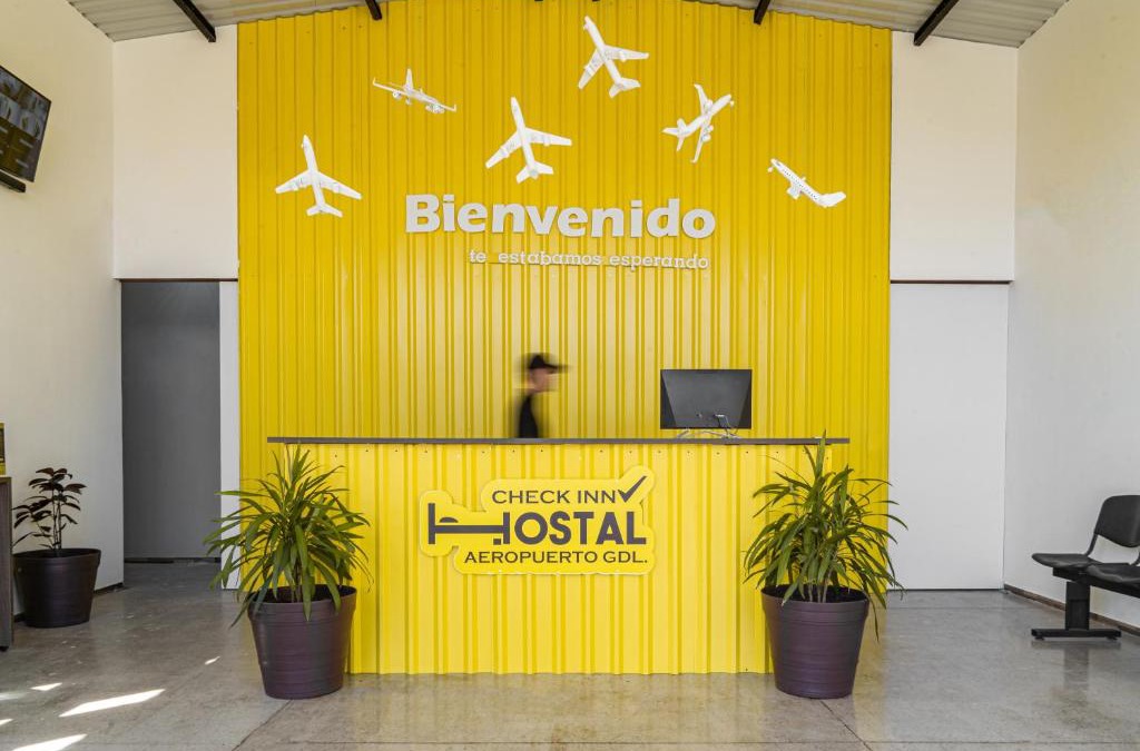 Baja California House | CHECK INN HOSTAL AEROPUERTO GDL