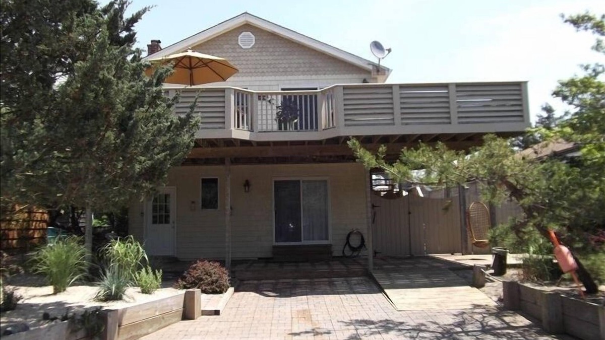 Ocean Beach House | CHECK OUT OUR STELLAR REVIEWS-All rental must be for 6 nights 7 day or more