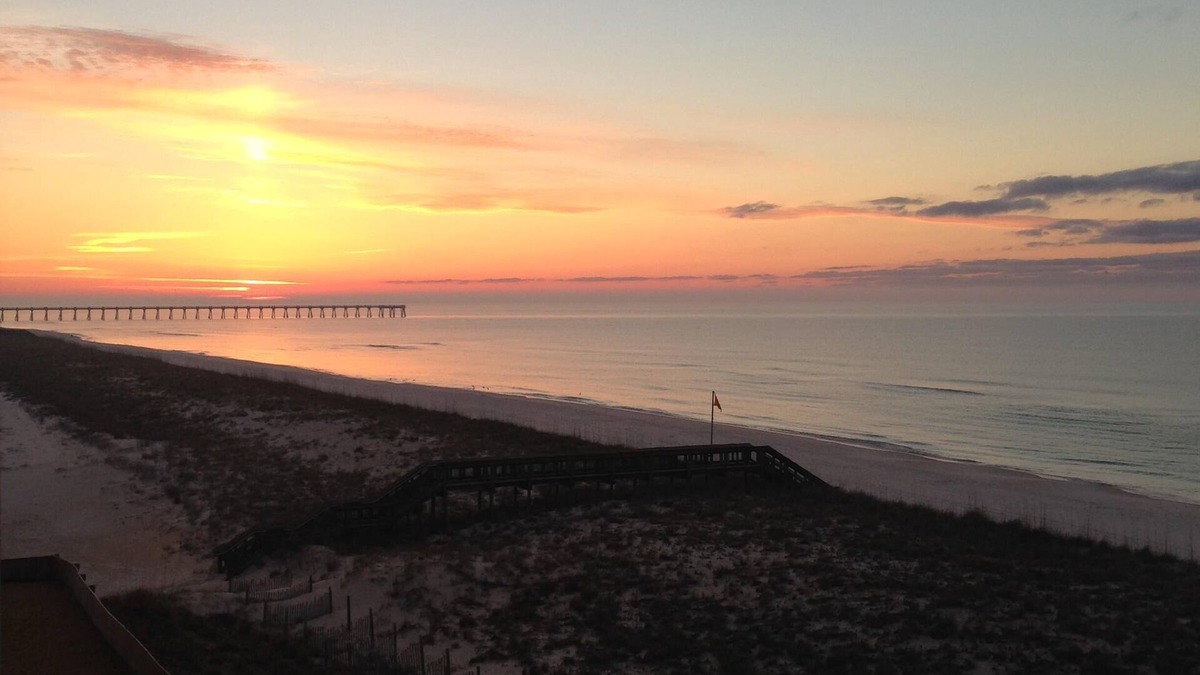 Navarre Beach Condo | Check out our VIEW! Beach service included!