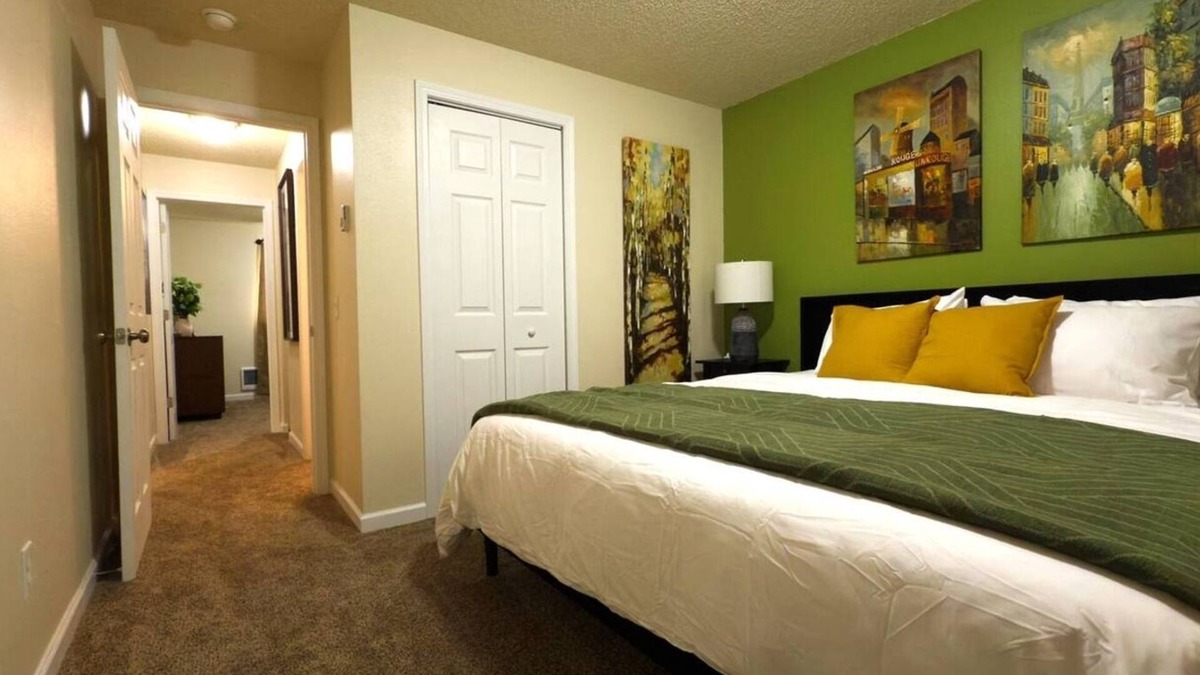 Olympia Apartment | Check out this new urban apartment, walking distance to downtown Olympia and on the bus line!