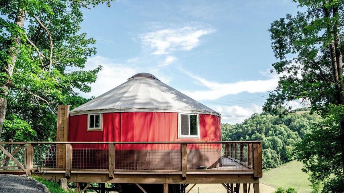 North Tazewell House | Check out this Yurt in Tazewell County at Stoney Ridge