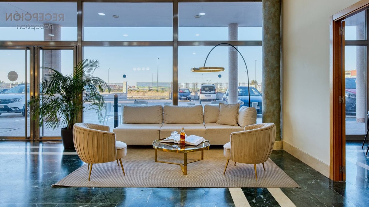 Loranca - Nuevo Versalles - Parque Miraflores Hotel | Checkin Madrid Móstoles