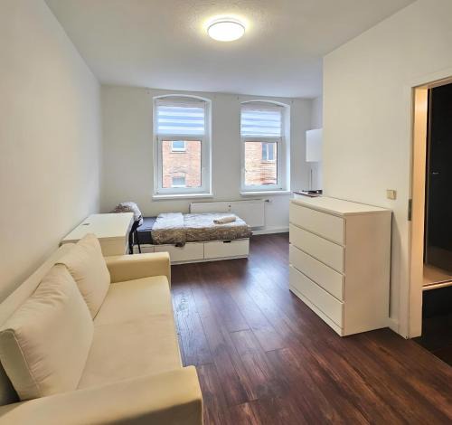 Stadtbezirk Ost Apartment | Checkpoint LS 65 Mikroapartments für ein bis vier Personen