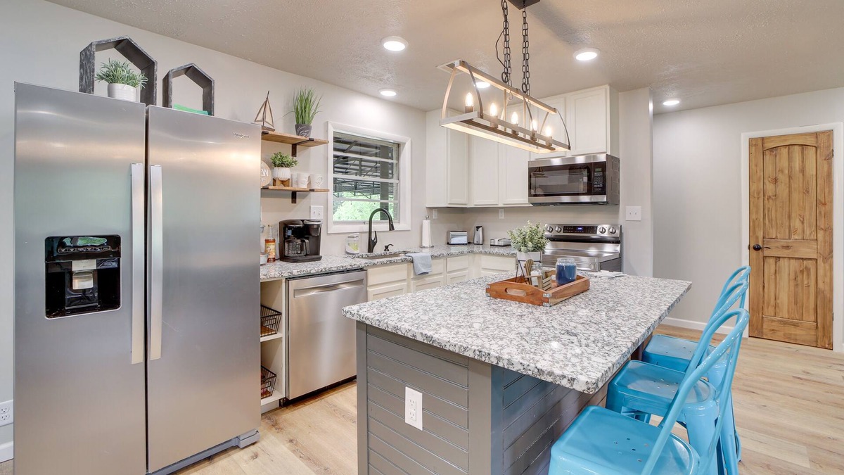Checotah House | Checotah Vacation Rental w/Eufaula Lake Access!