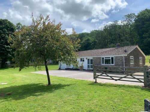 Compton Martin House | Cheddar Head Bungalow