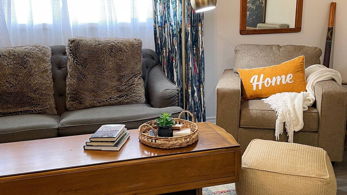 Claiborne Cottage | Cheerful 1 Bedroom Cottage w/Ample Parking, Close to WM Sports & Events Center
