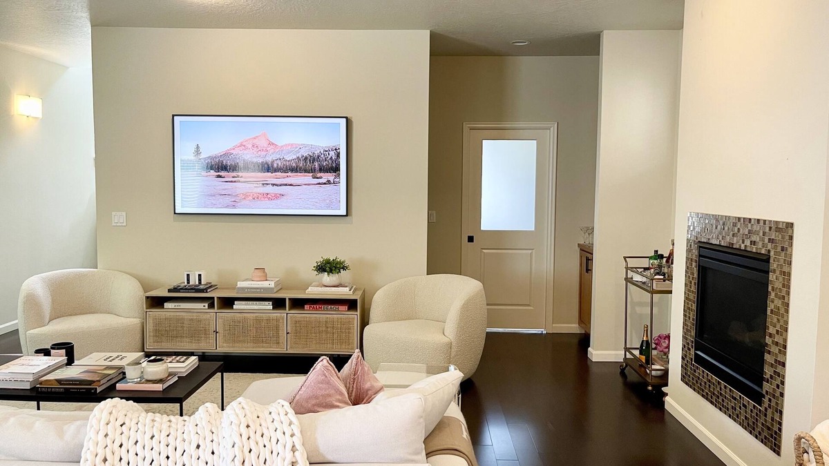 Eugene House | Cheerful 2 Bedroom Home in Eugene
