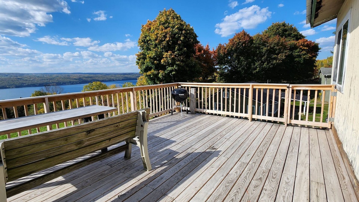 Burdett Apartment | Cheerful 2 Bedroom lake view flat on the Seneca wine trail