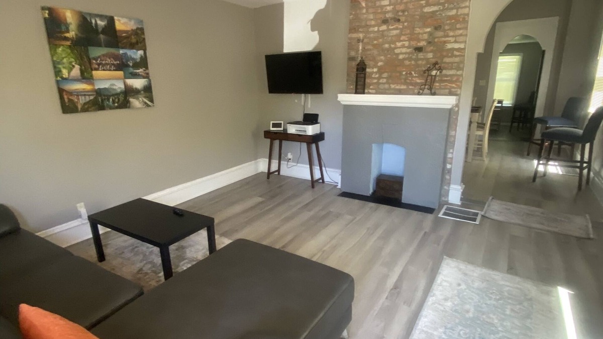 Jeff-Vander-Lou House | Cheerful 2BR Close to SLU University w/RV Parking