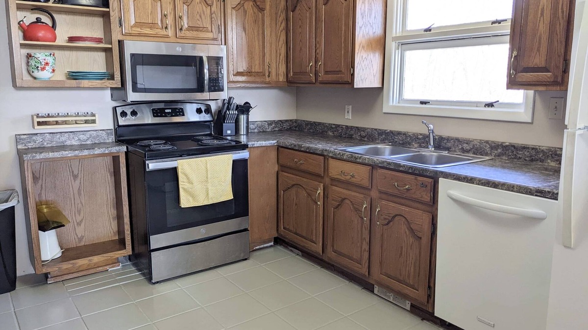 Woodsfield House | Cheerful 3 BR Residential Home in Small Town USA