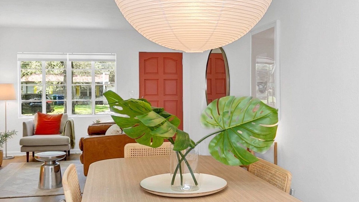 Fairvilla House | Cheerful and stylish 2-bedroom with parking, centrally located