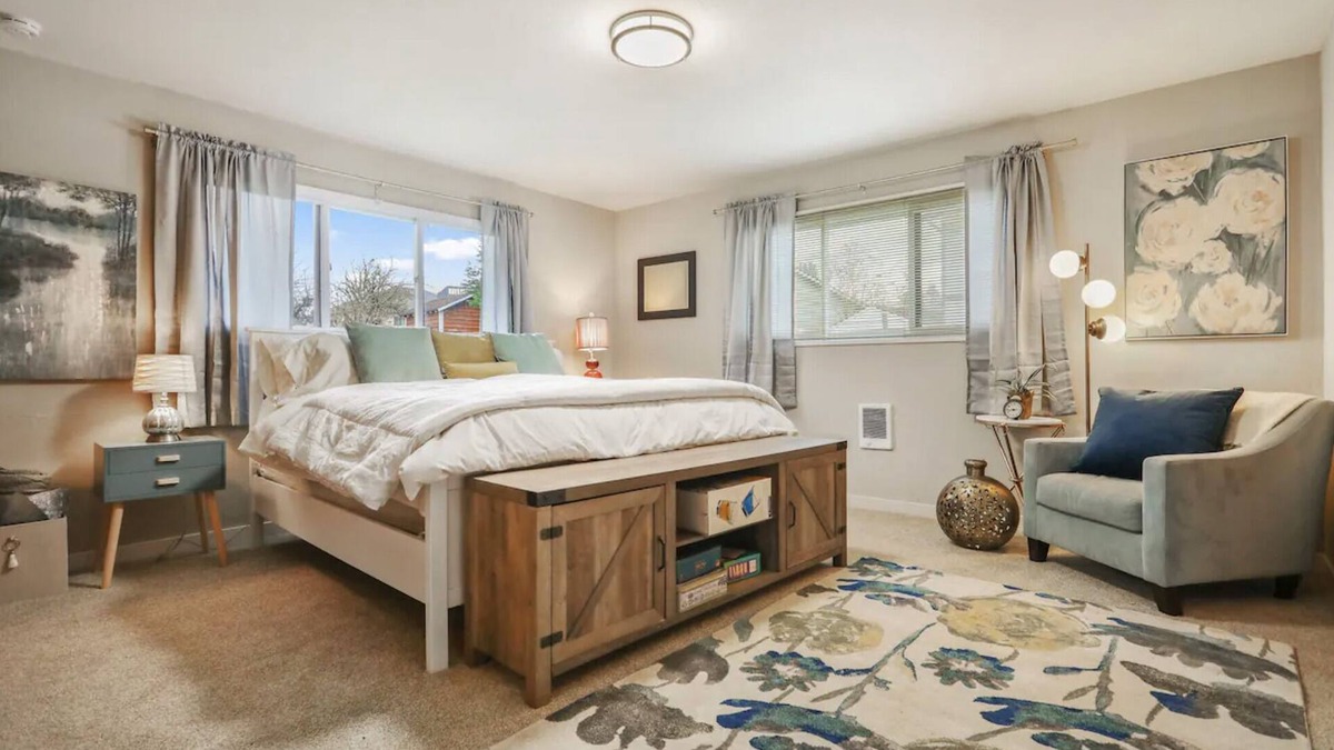 Snohomish House | Cheerful family home 1/2 mile from downtown