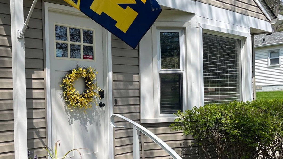 Ann Arbor House | Cheerful Home with village charm and Ann Arbor access
