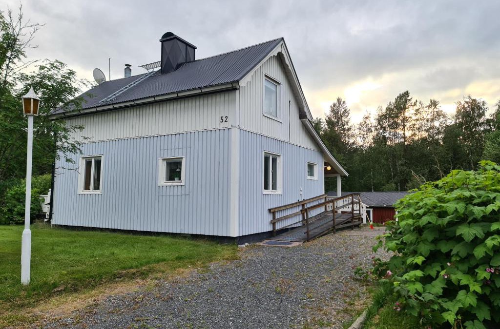 Jorn House | Cheerfull 2-Bedroom Villa with indoor fireplace