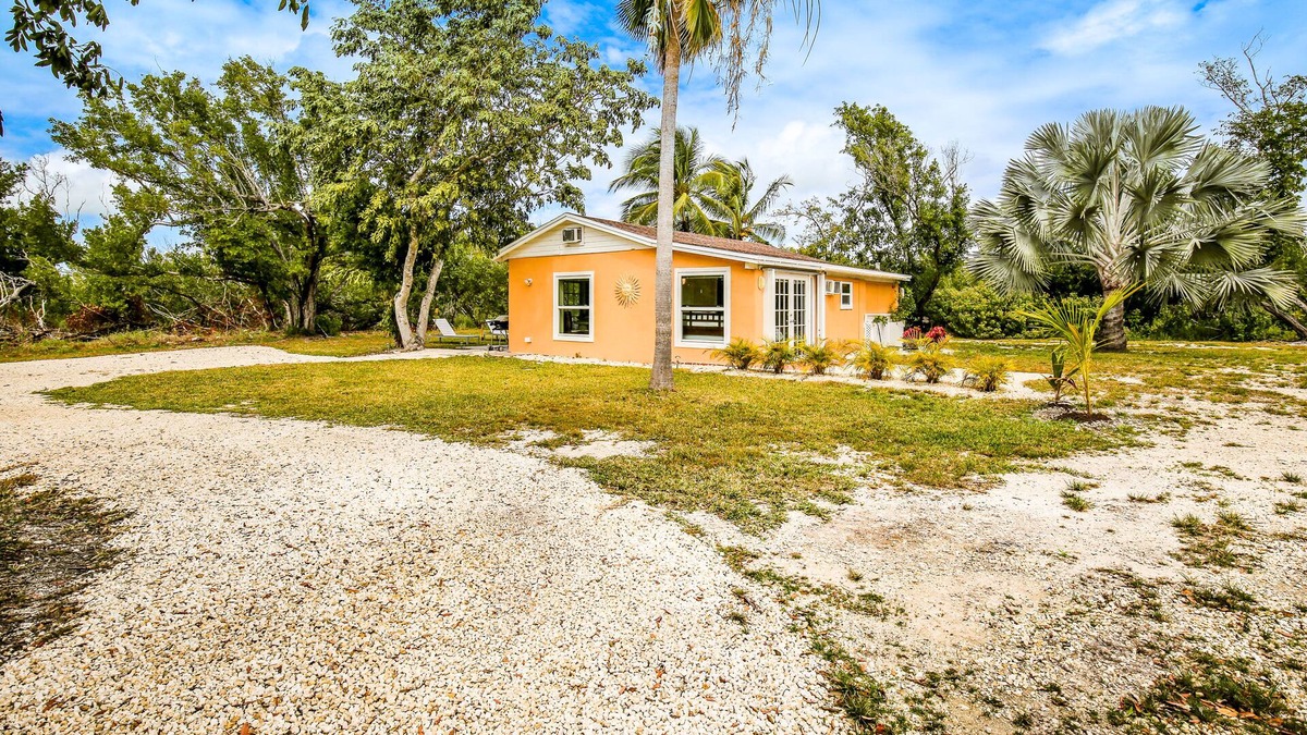 Sugarloaf Key Cottage | Cheery, Family-Friendly Cottage w/ Free WiFi, Private Gas Grill, and A/C