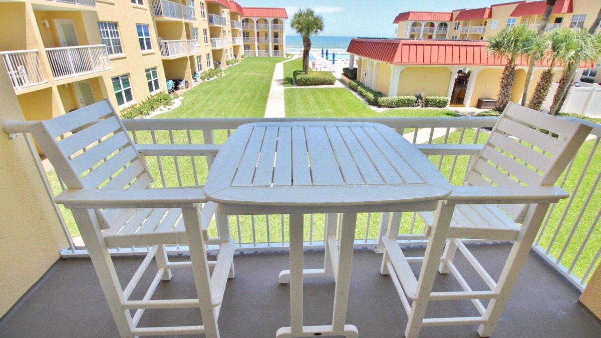 Point East Condo | ✨Cheery Ocean View Condo with Great Amenities-Point East 213✨
