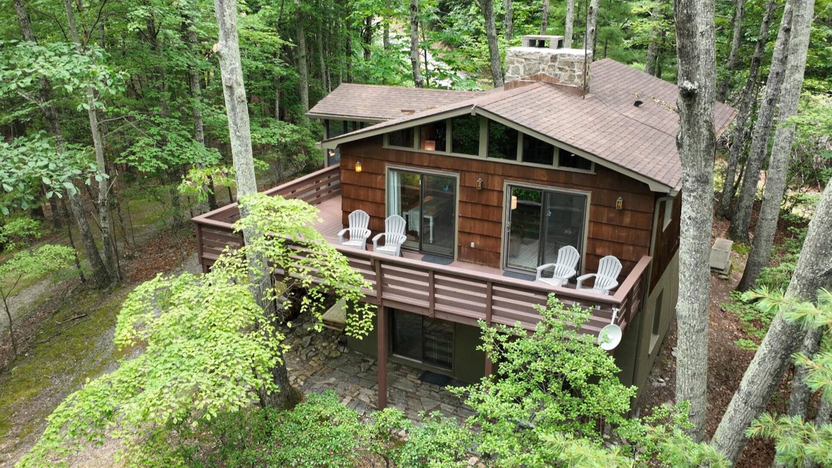 Deep Gap Cabin | Cheery on Top! WIFI - Dogs Ok - 2Fireplaces