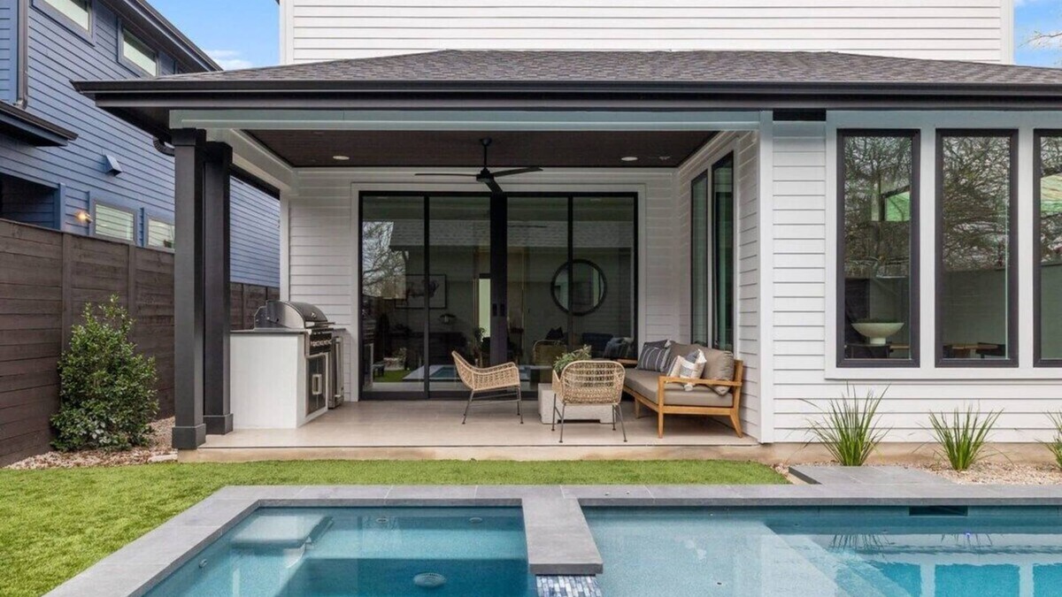 Hyde Park House | Chef's Kitchen, Pool | The Taylor by Portoro