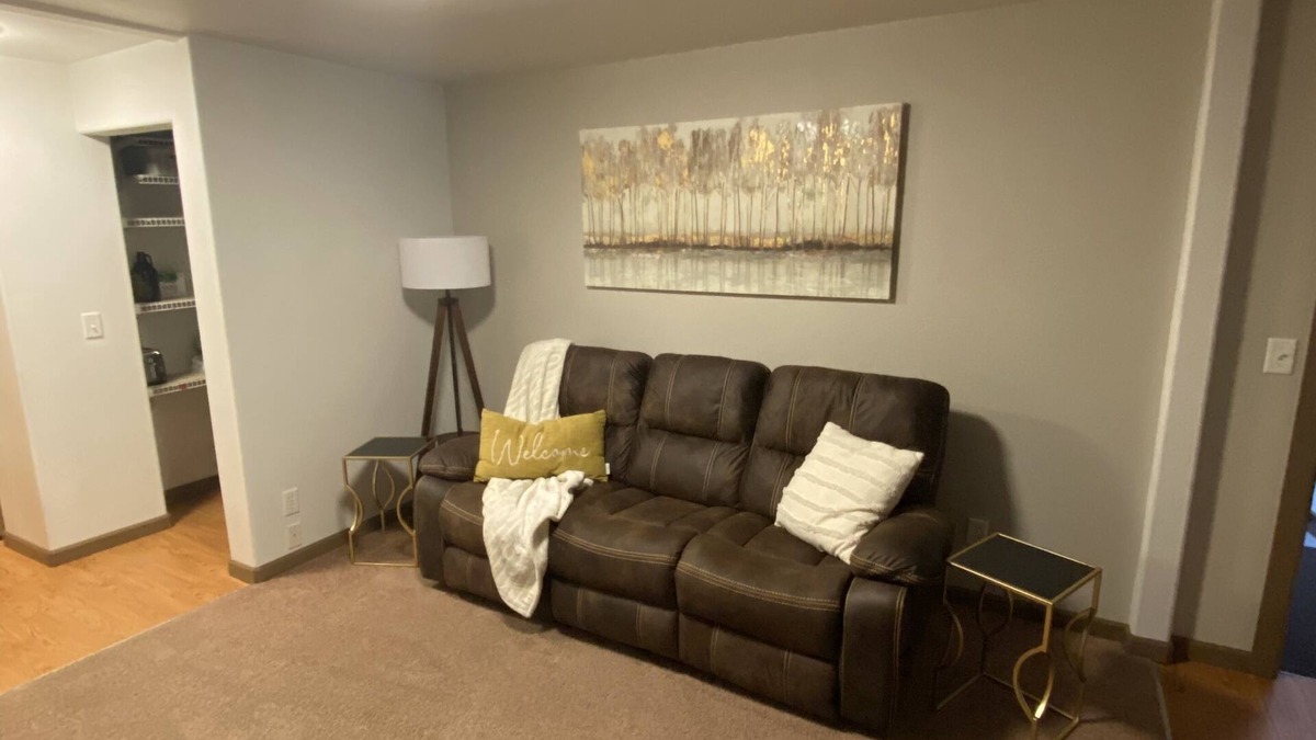 Chehalis Apartment | Chehalis upstairs 2 bd 2 bath apartment