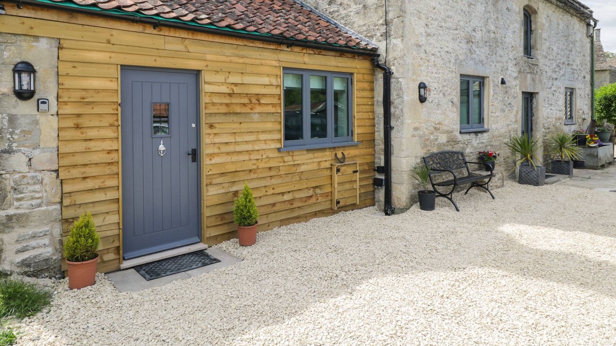 Biddestone Cottage | CHEQUERS BARN, family friendly, character holiday cottage in Corsham