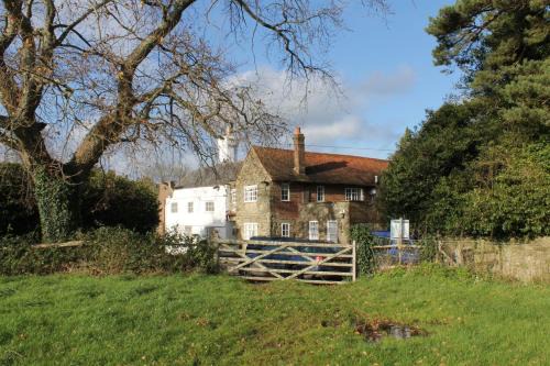 Pulborough Hotel | Chequers Hotel