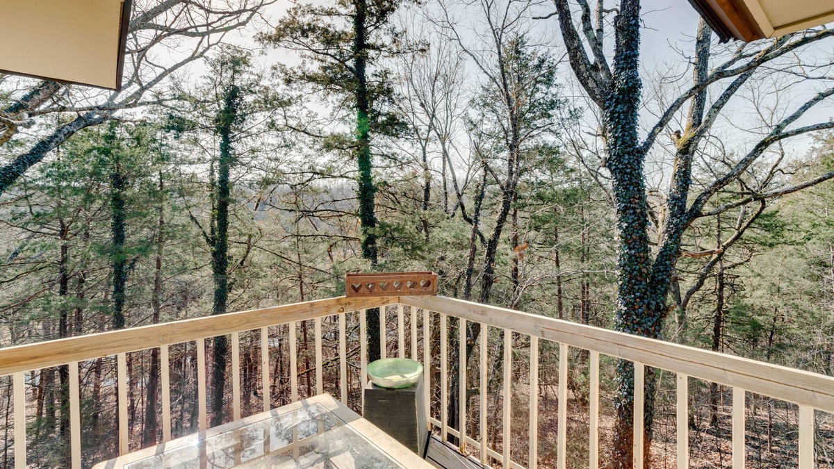 Hardy House | Cherokee Village Townhome w/3 Community Pools!