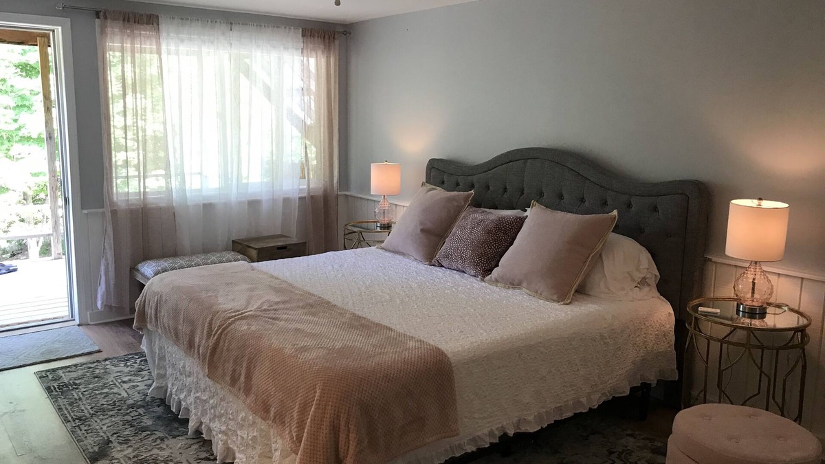 Hector Apartment | Cherry Blossom Hill, completely renovated and newly decorated
